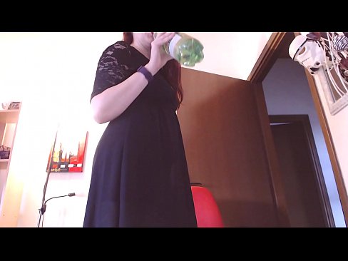 ❤️ Pakļāvīga verdzene, kurai patīk netīras un sulīgas biksītes, ir spiesta masturbēt pēc šī video noskatīšanās! Duršanās video pie lv.passiveincome1.ru ❌